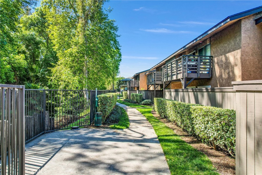 1480 W Lambert Road 297