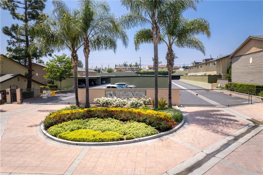 1480 W Lambert Road 297