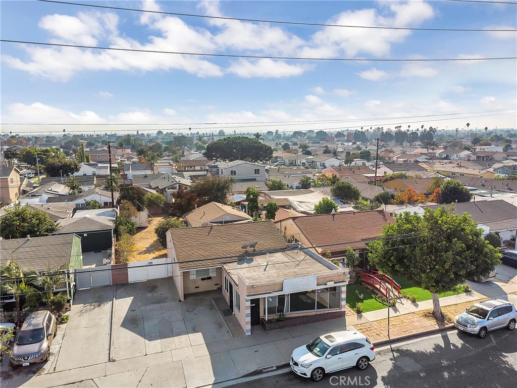 2402 Marine Avenue