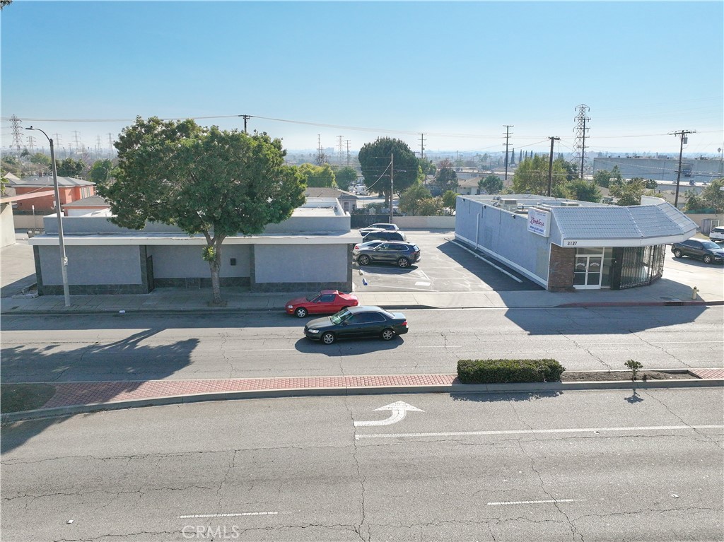 3127 W Beverly Boulevard