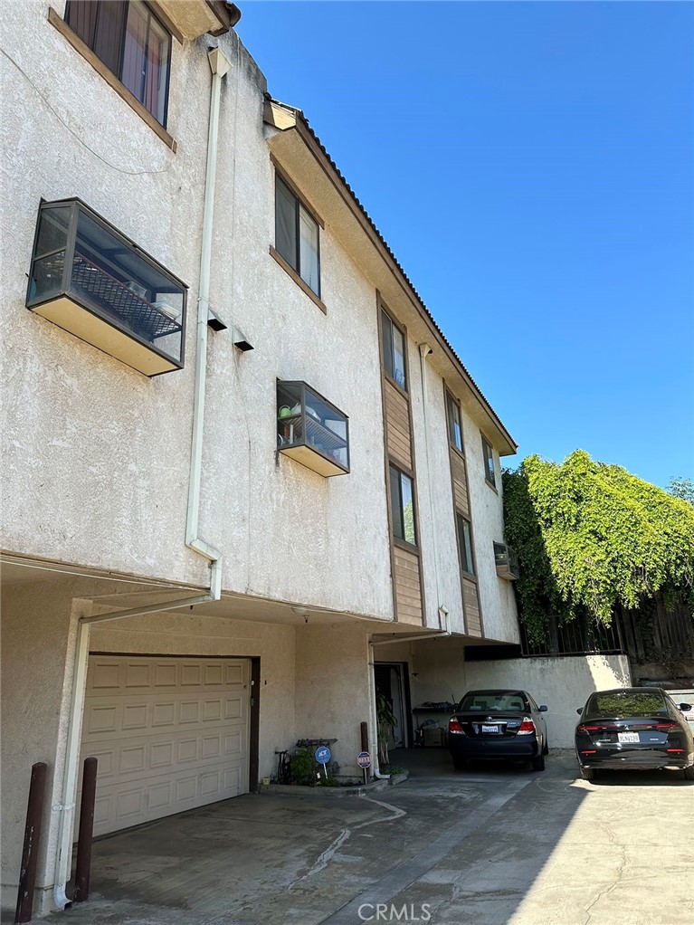 425 Pomelo Avenue F