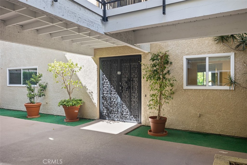 5517 Paseo Del Lago E 1C