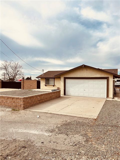 6252 Maloof Avenue Fontana CA 92336