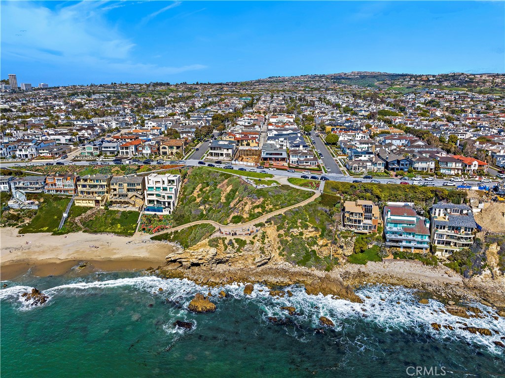 Corona del Mar South of PCH (CDMS) - Residential
