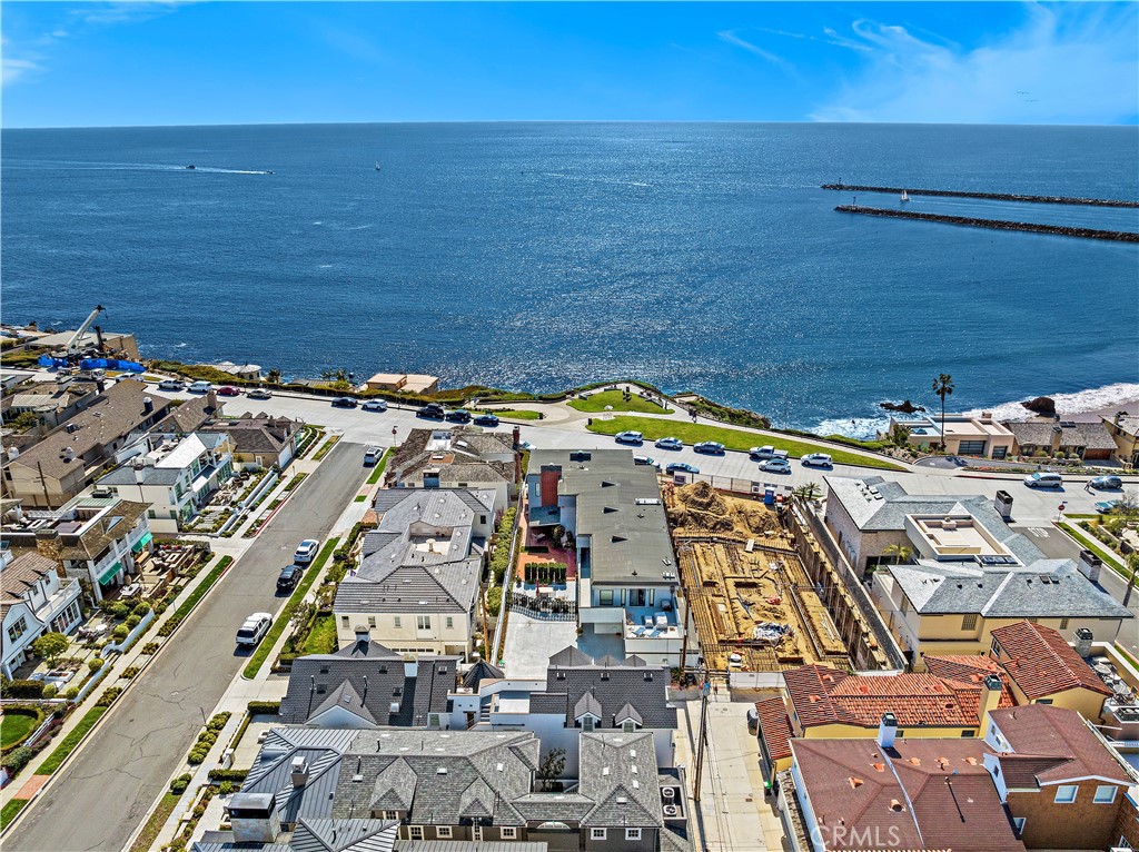 Corona del Mar South of PCH (CDMS) - Residential