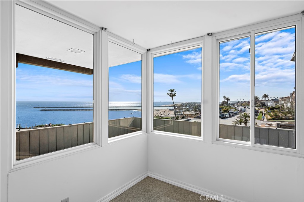 Corona del Mar South of PCH (CDMS) - Residential