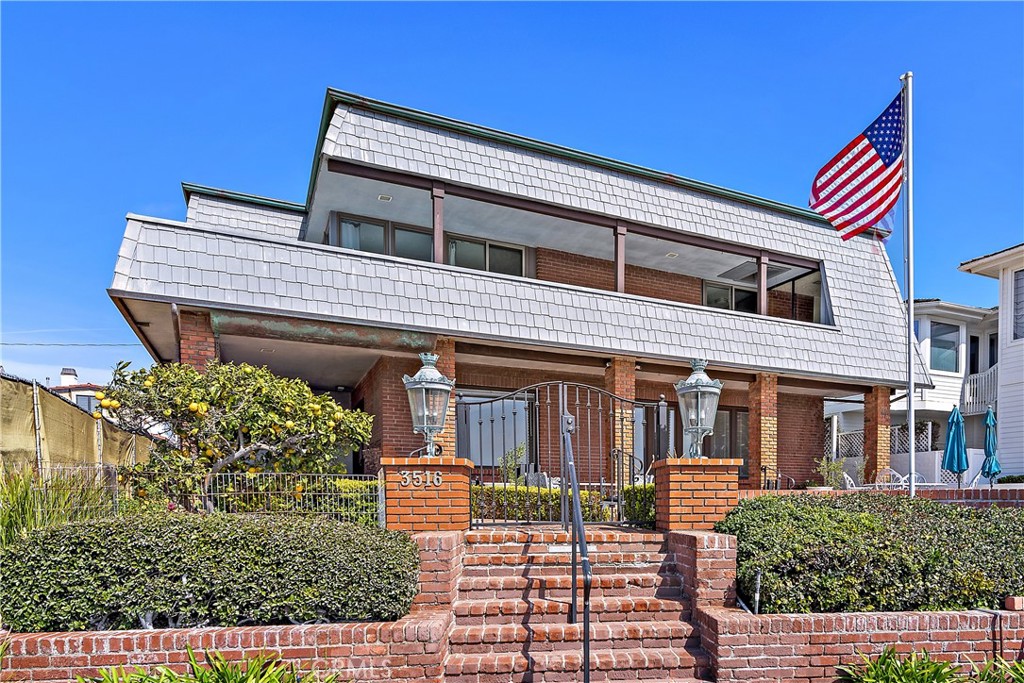 Corona del Mar South of PCH (CDMS) - Residential