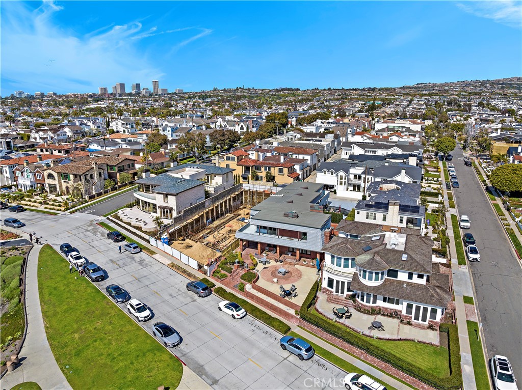 Corona del Mar South of PCH (CDMS) - Residential