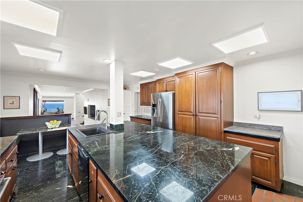 Corona del Mar South of PCH (CDMS) - Residential