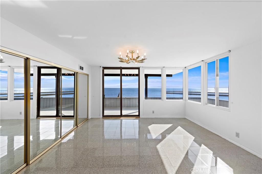 Corona del Mar South of PCH (CDMS) - Residential