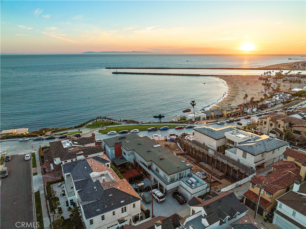 Corona del Mar South of PCH (CDMS) - Residential