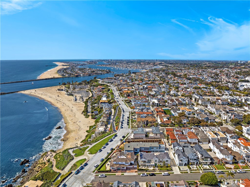 Corona del Mar South of PCH (CDMS) - Residential