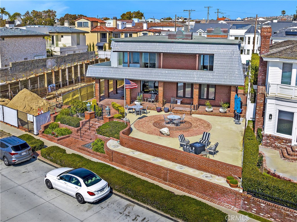 Corona del Mar South of PCH (CDMS) - Residential