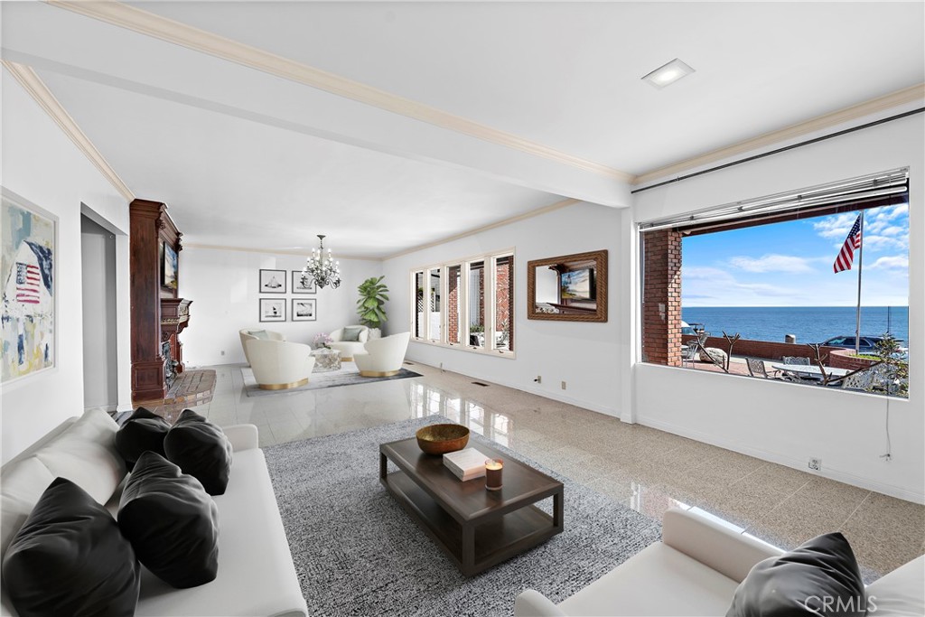 Corona del Mar South of PCH (CDMS) - Residential