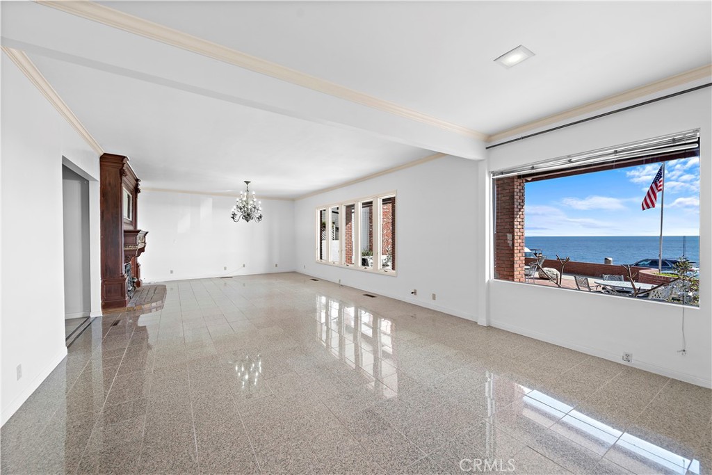 Corona del Mar South of PCH (CDMS) - Residential