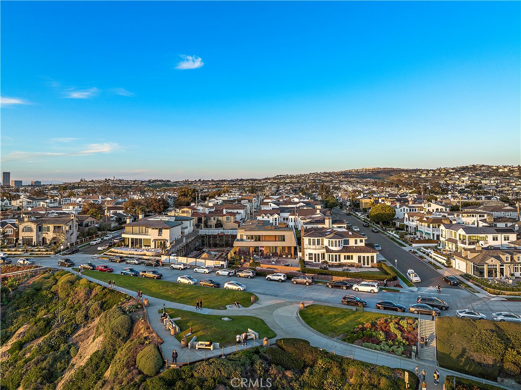 Corona del Mar South of PCH (CDMS) - Residential