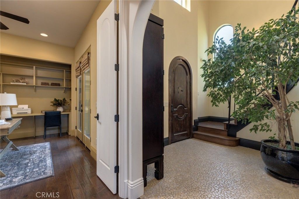 listing image 130723019253718845644