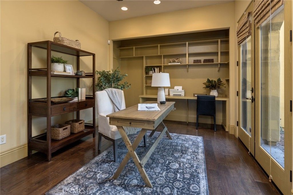 listing image 130721139203652417154