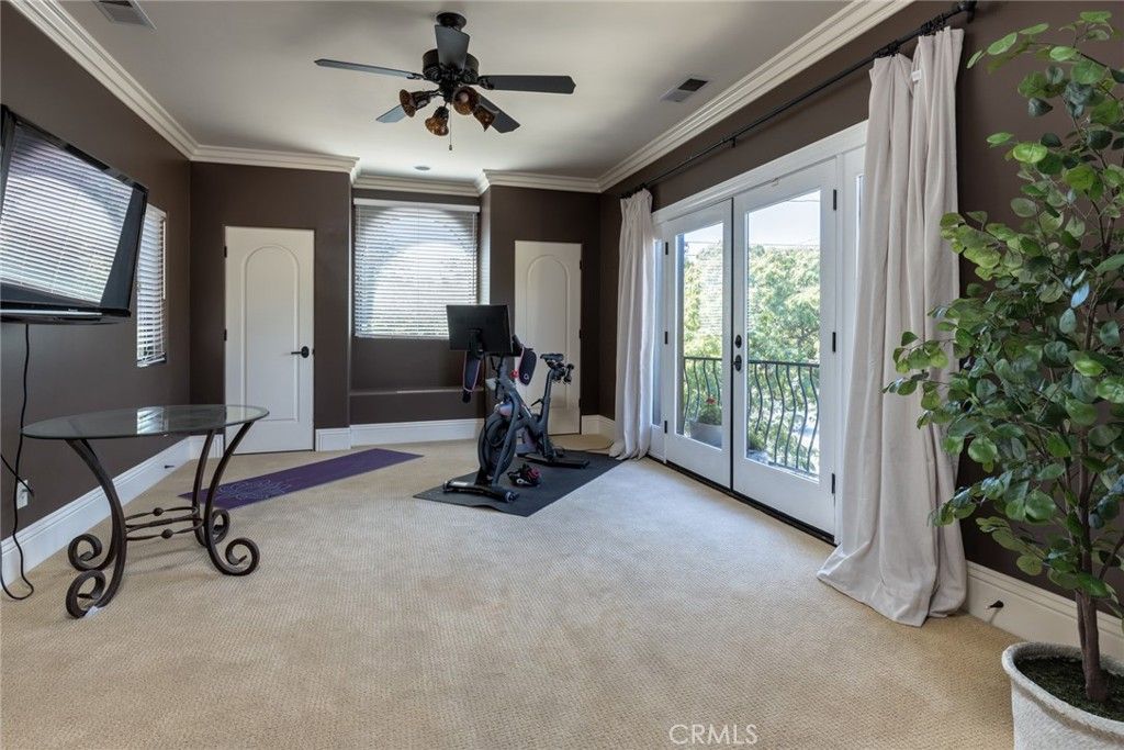 listing image 130727737028453098396