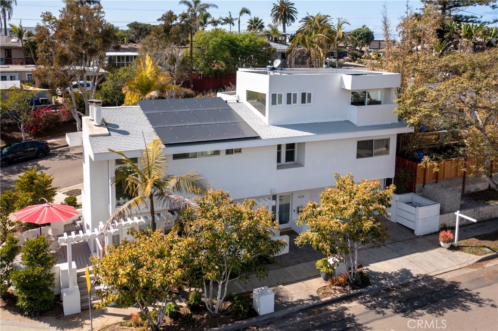 438 La Mesa Avenue