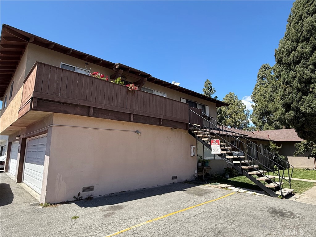 2602 W Aurora Street 4