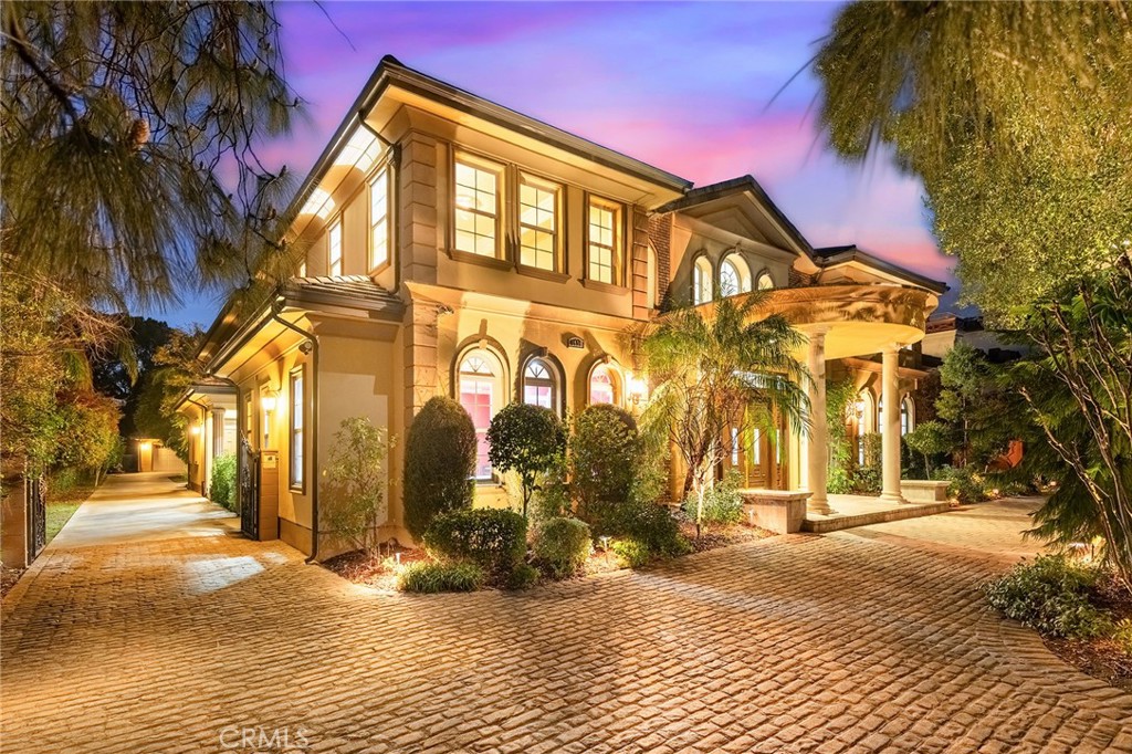 Properties 1 1539 Rodeo Road