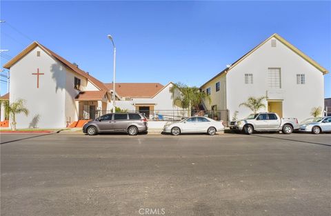 731 W 80th Los Angeles CA 90044