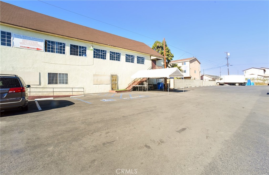 731 W 80th
