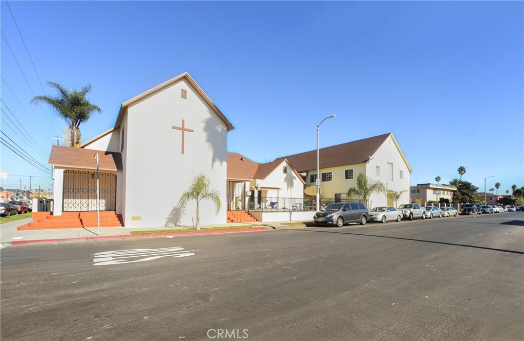 731 W 80th