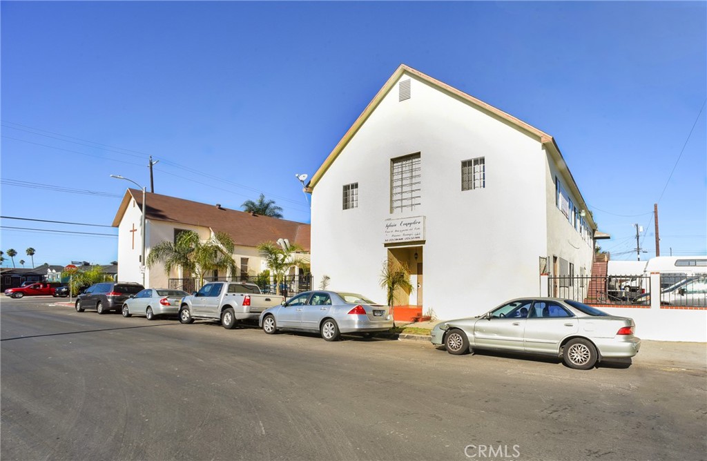 731 W 80th