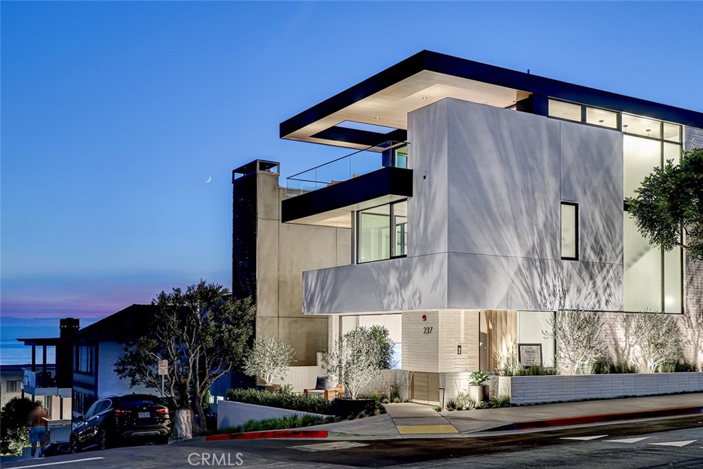 View Manhattan Beach, CA 90266 house