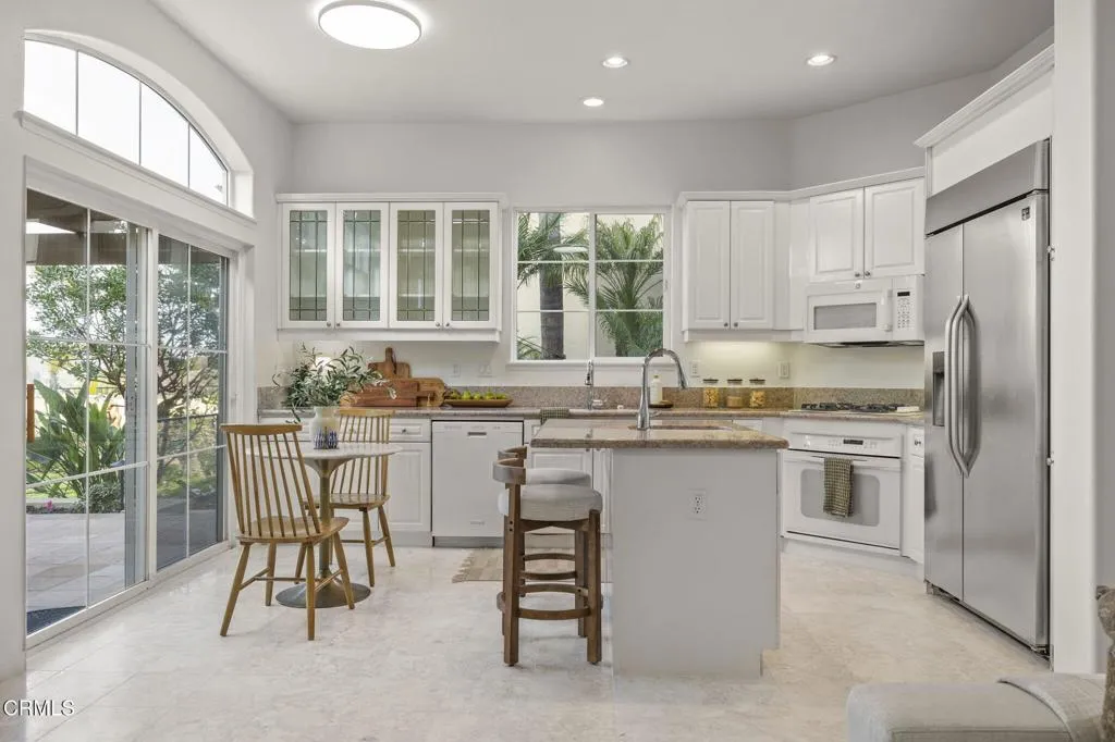 Camarillo, California 93010, United States, 4 Bedrooms Bedrooms, ,3 BathroomsBathrooms,Residential,Active,1171