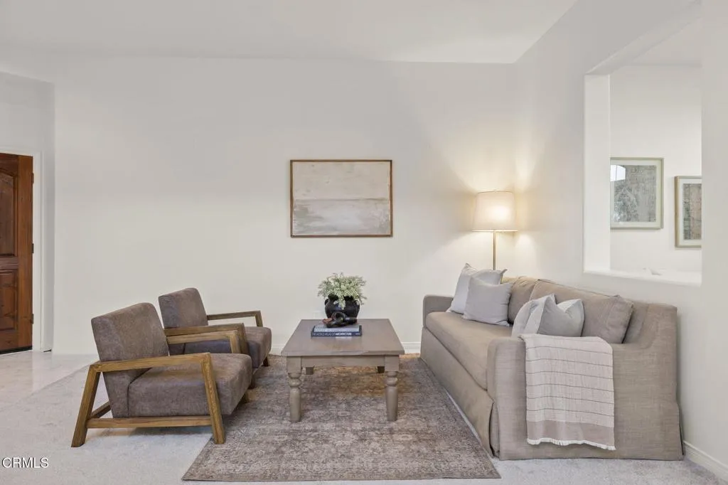 Camarillo, California 93010, United States, 4 Bedrooms Bedrooms, ,3 BathroomsBathrooms,Residential,Active,1171