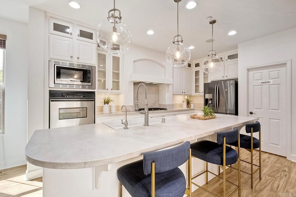 7557 Crescendo Lane
