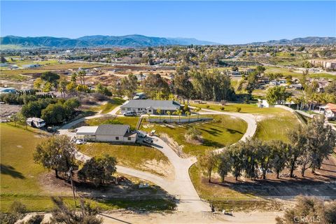 40475 Vista Murrieta Murrieta CA 92562