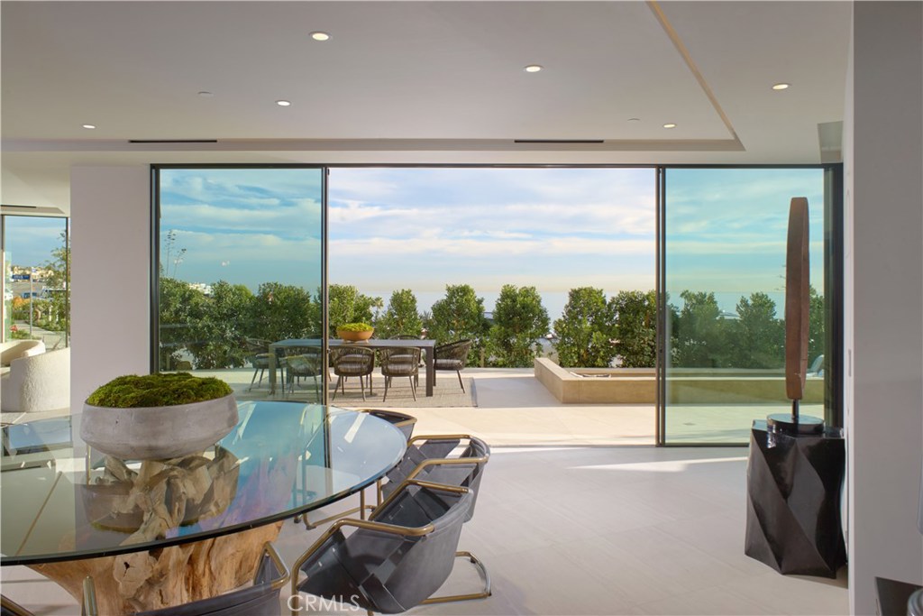 Corona del Mar South of PCH (CDMS) - Residential
