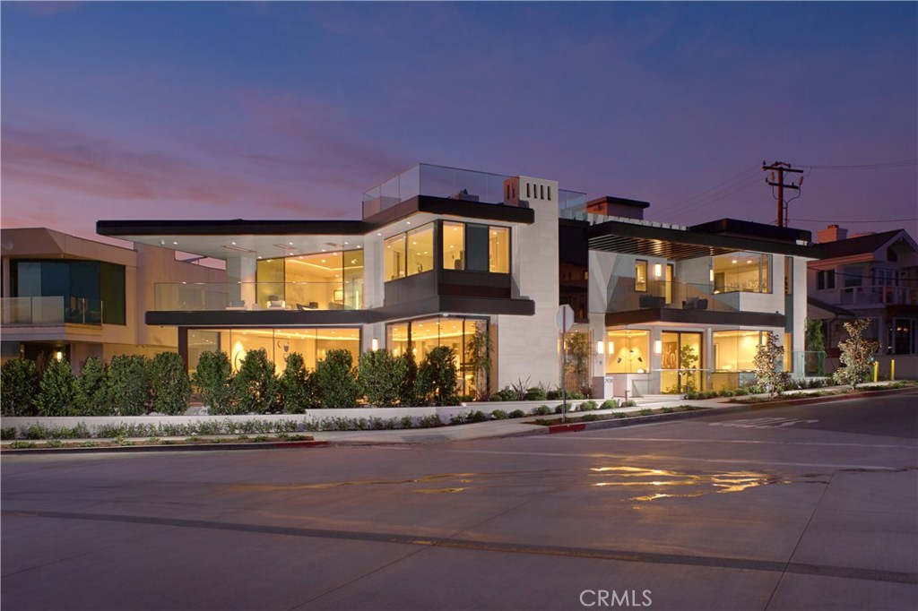 Corona del Mar South of PCH (CDMS) - Residential