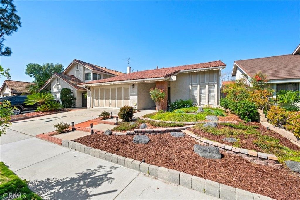 listing image 130720269796339050552
