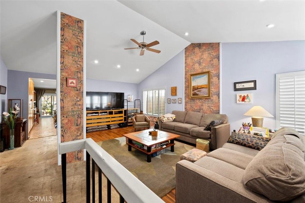 listing image 130728232774093021948
