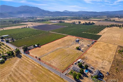 A home in Lakeport