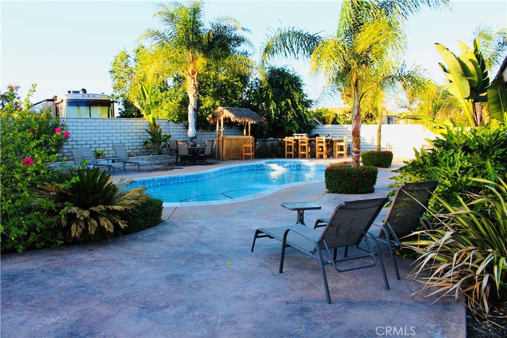 listing image 130723310572195185272