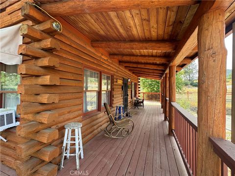 A home in Ahwahnee