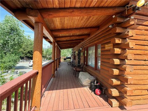 A home in Ahwahnee