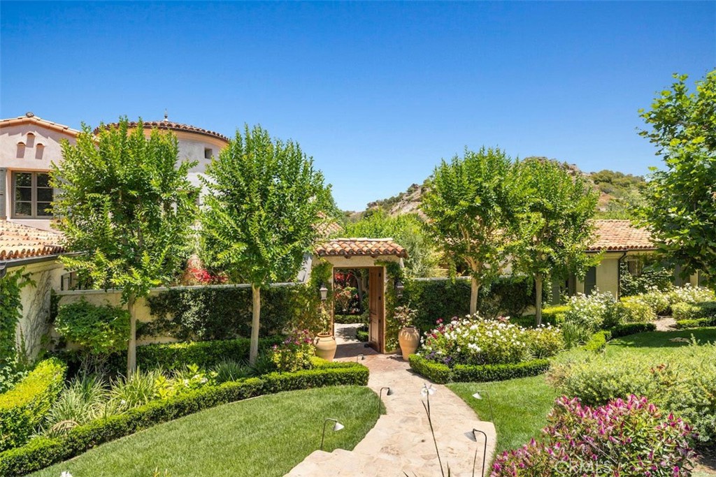 Beautiful Shady Canyon custom estate.