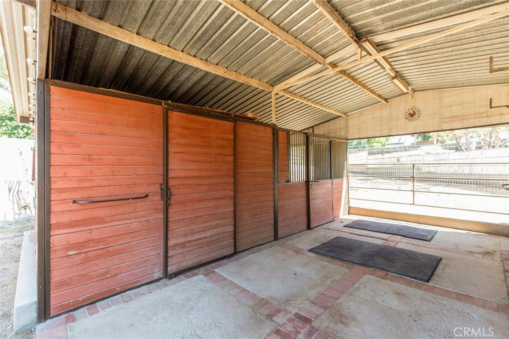 listing image 64