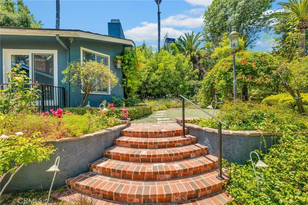listing image 130727638229154522547