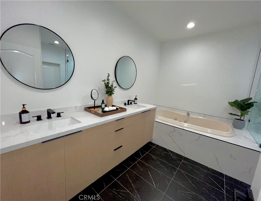 Canyon Crest (32232) - Residential Lease