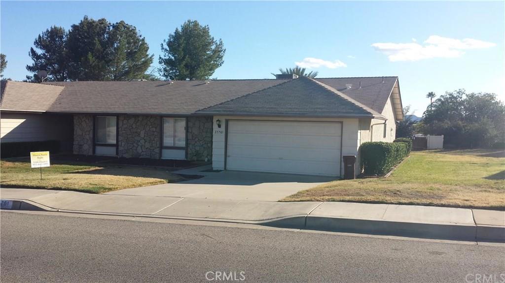 This condo for senior citizens 55+ is being remodeled. It has a two car garage, extra lanai room, new carpets and paint. New granite kitchen counter tops, all new stainless steel appliances, new ceramic tiles in the living areas, carpets in the two bedrooms.
Golf Course Community with clubhouse, pools and lots of senior activities.