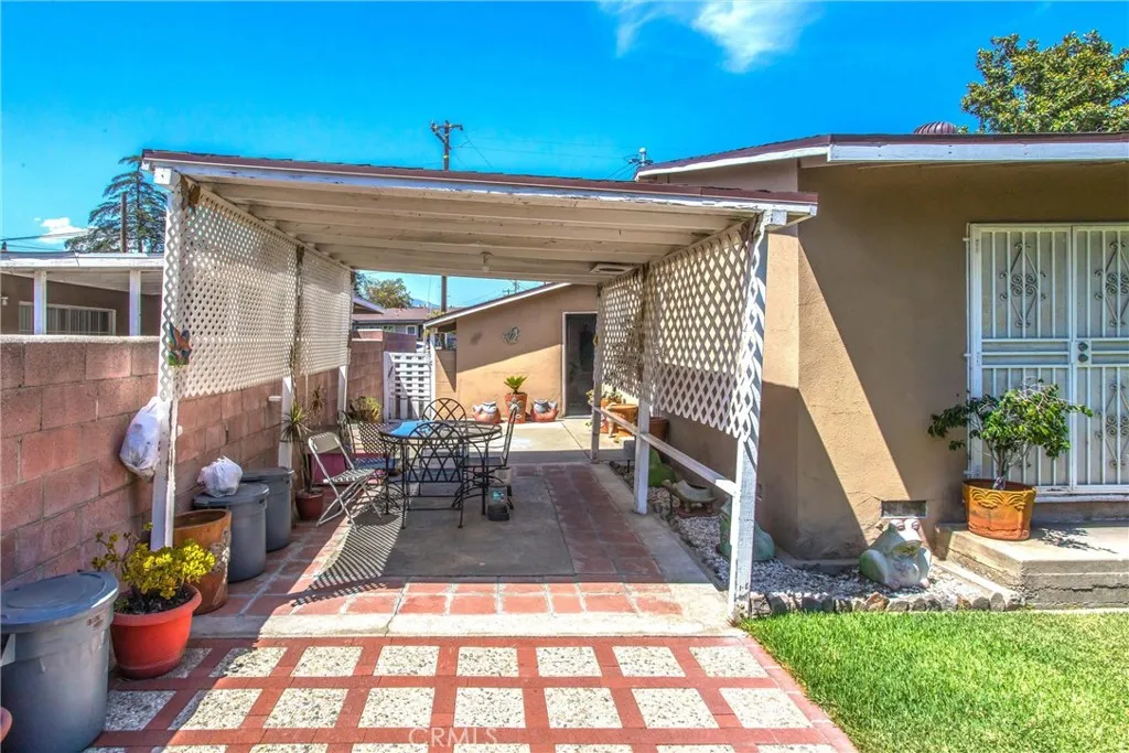 Fontana, California 92335, United States, 3 Bedrooms Bedrooms, ,2 BathroomsBathrooms,Residential,Active,49047