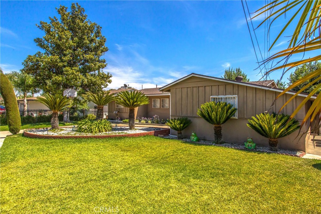 15937 Manzanita Drive
